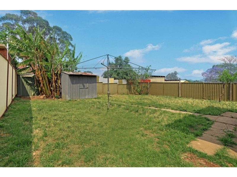 18 Phillips Avenue, Regents Park NSW 2143