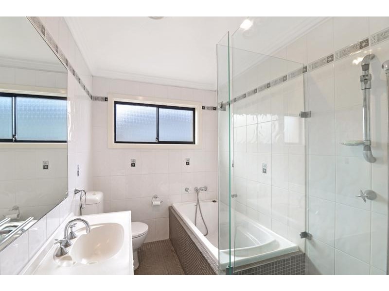 8 Wilga Street, Regents Park NSW 2143