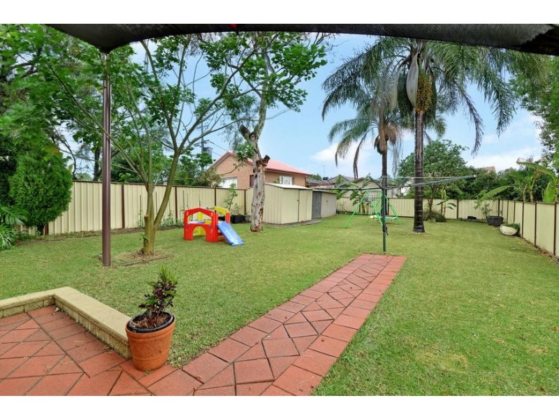 4 Berry Street, Regents Park NSW 2143