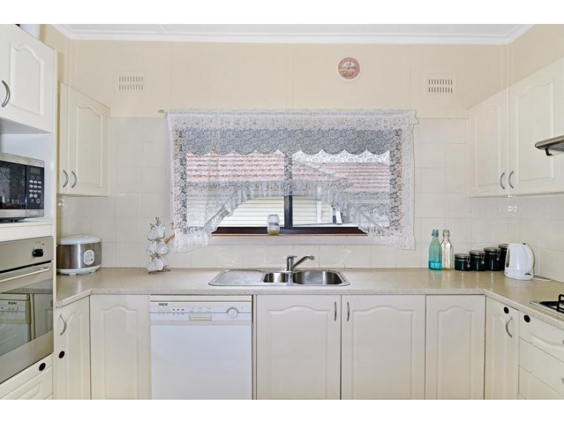 4 Berry Street, Regents Park NSW 2143