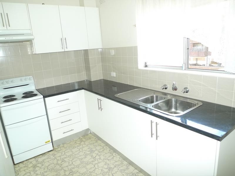 18/27 The Crescent, Berala NSW 2141