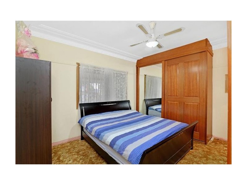 4 Berry Street *APP*, Regents Park NSW 2143