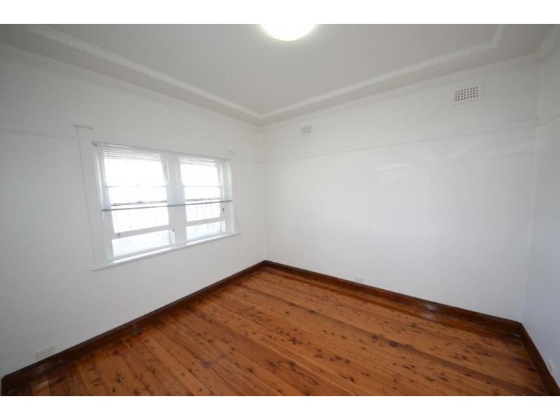 31 Victoria Street East *DEP*, Lidcombe NSW 2141