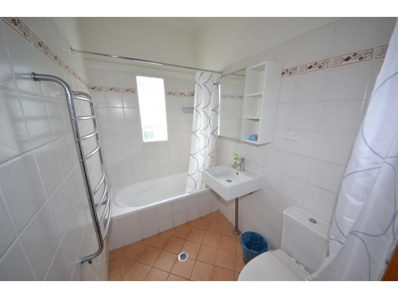 31 Victoria Street East *DEP*, Lidcombe NSW 2141