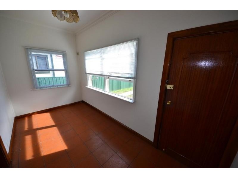 31 Victoria Street East *DEP*, Lidcombe NSW 2141