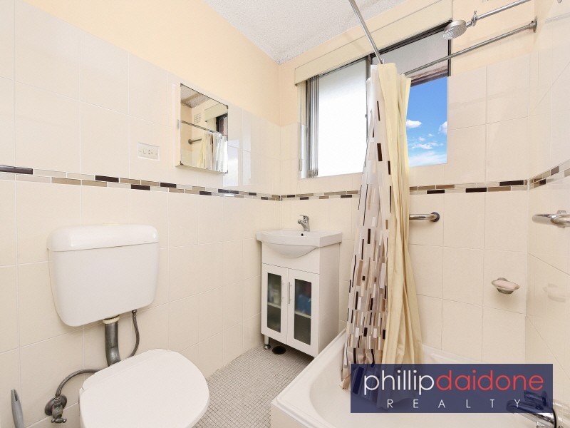 9/90 Regent Street, Regents Park NSW 2143