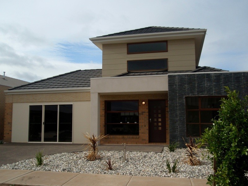 Caroline Springs VIC 3023
