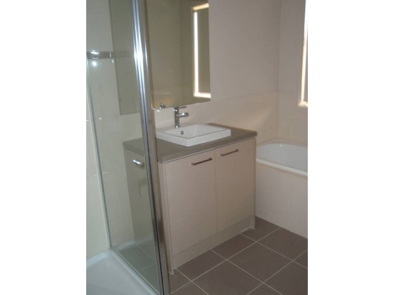 24 Colonus Street, Melton VIC 3337