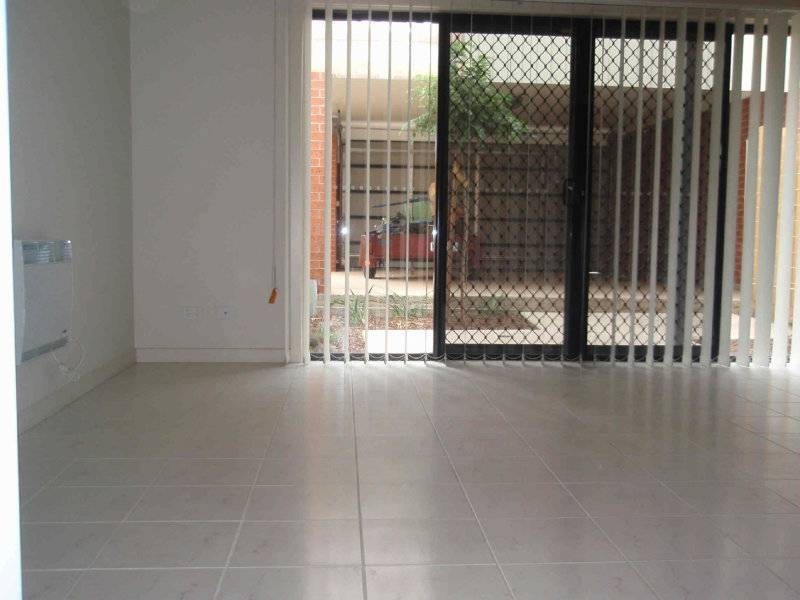 22 Doyle Lane, Caroline Springs VIC 3023