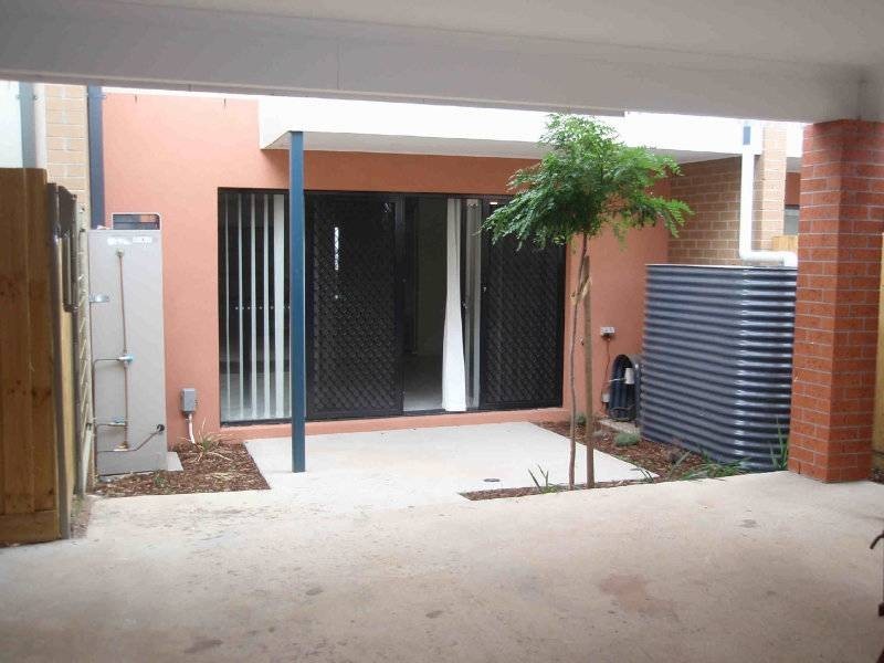 22 Doyle Lane, Caroline Springs VIC 3023