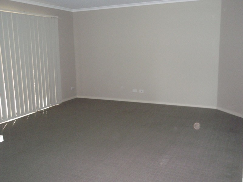 19 Bothwell Green, Derrimut VIC 3030