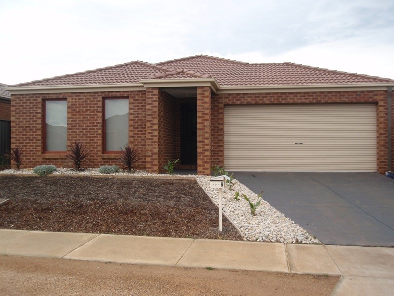 6 Kilburn Grove, Derrimut VIC 3030