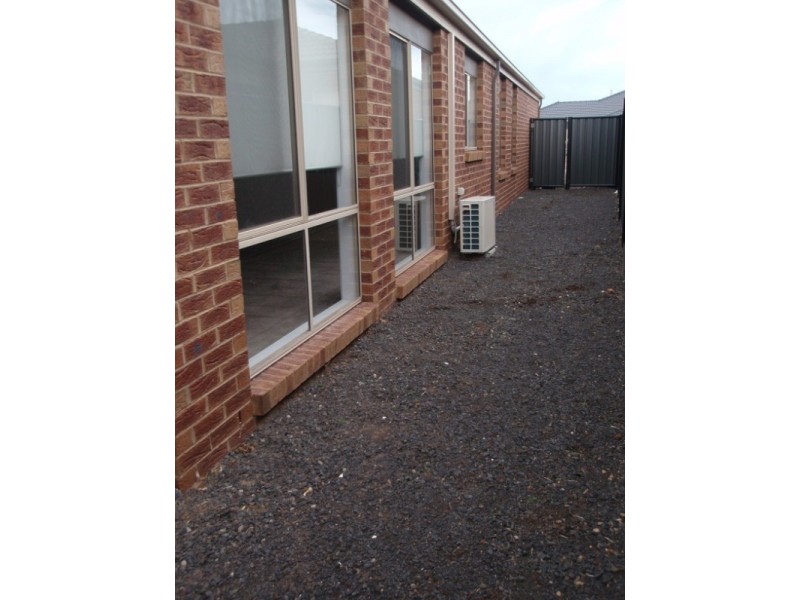 6 Kilburn Grove, Derrimut VIC 3030