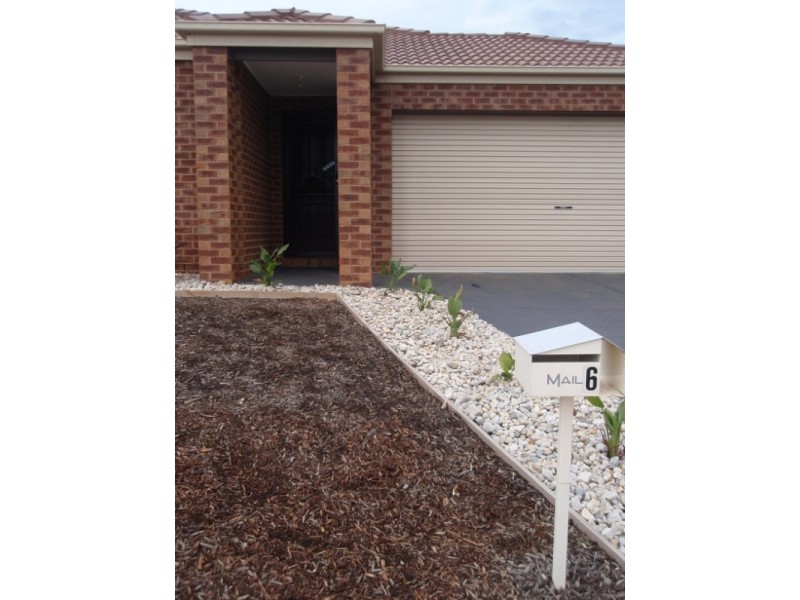 6 Kilburn Grove, Derrimut VIC 3030