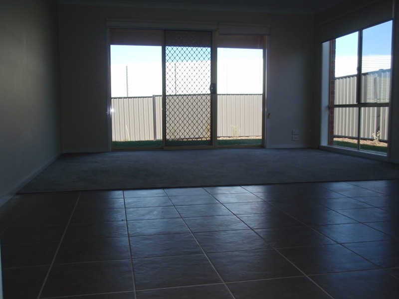 Lot 1084, 17 Sherrington Grange, Derrimut VIC 3030