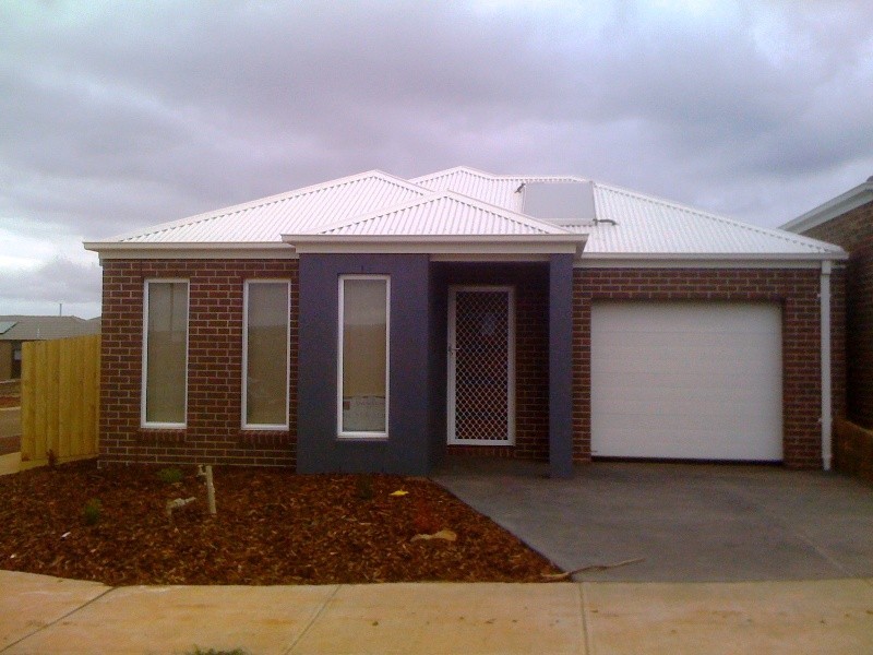 25 Peter pan Cresent, Melton VIC 3337