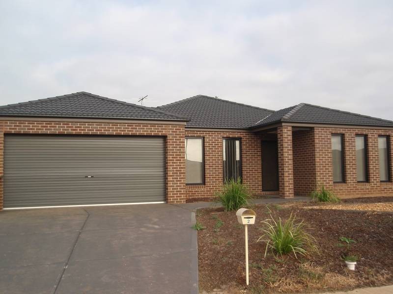 2 Wakefield Road, Taylors Hill VIC 3037