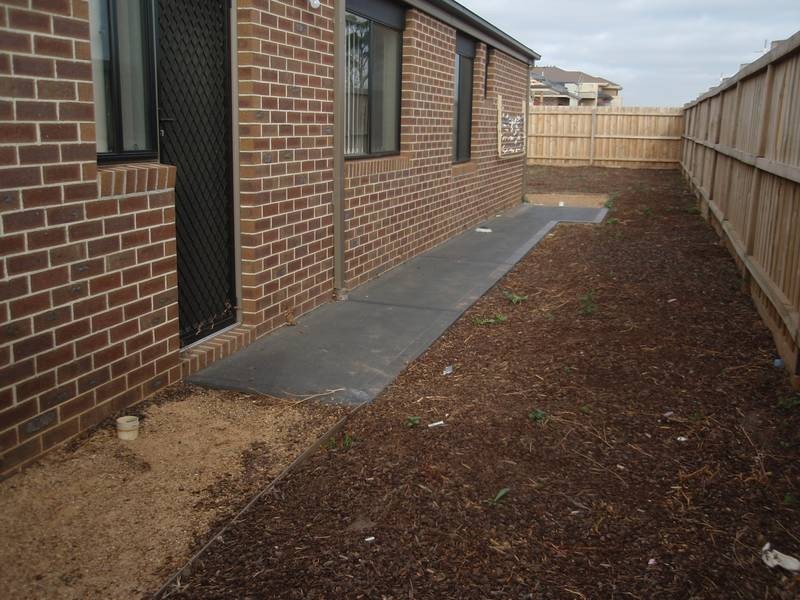 2 Wakefield Road, Taylors Hill VIC 3037