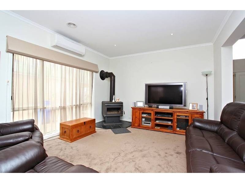 7 Celedine Place, Taylors Hill VIC 3037