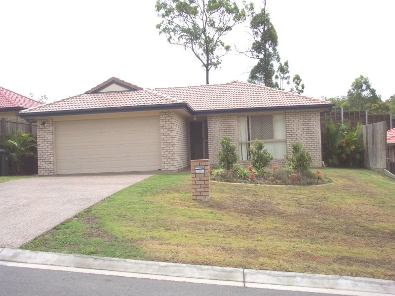 8 Appleton Street, Carindale QLD 4152