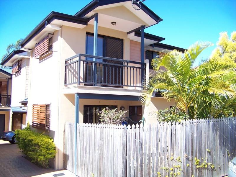 1/31 Dickenson Street, Carina QLD 4152