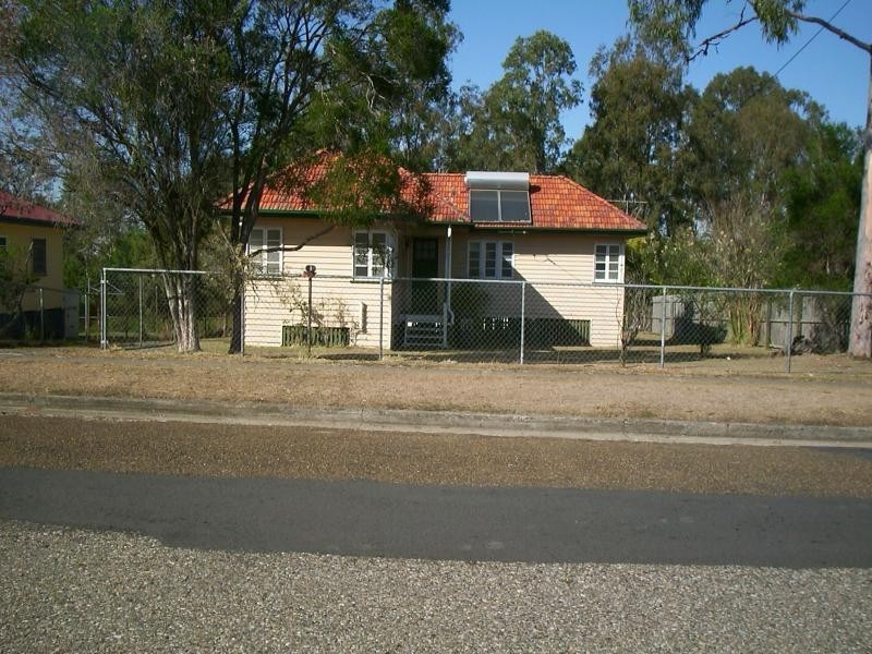 897 Old Cleveland Road, Carina QLD 4152