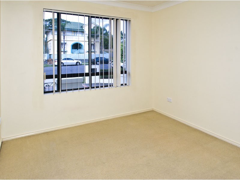 2/17 Rialto Street, Coorparoo QLD 4151