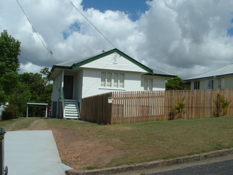 21 Carnelian Street, Holland Park QLD 4121