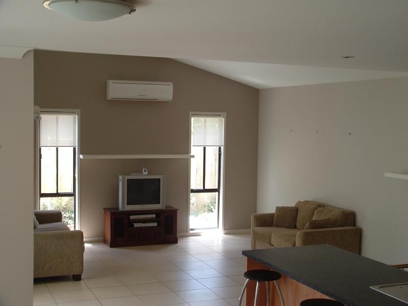 15/1 Celestial Court, Carina QLD 4152