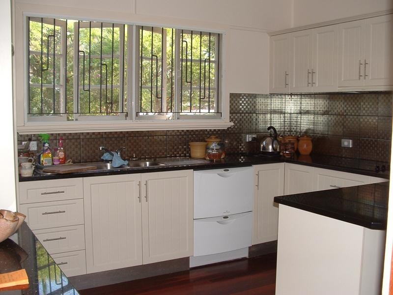 94 Dickenson Street, Carina QLD 4152