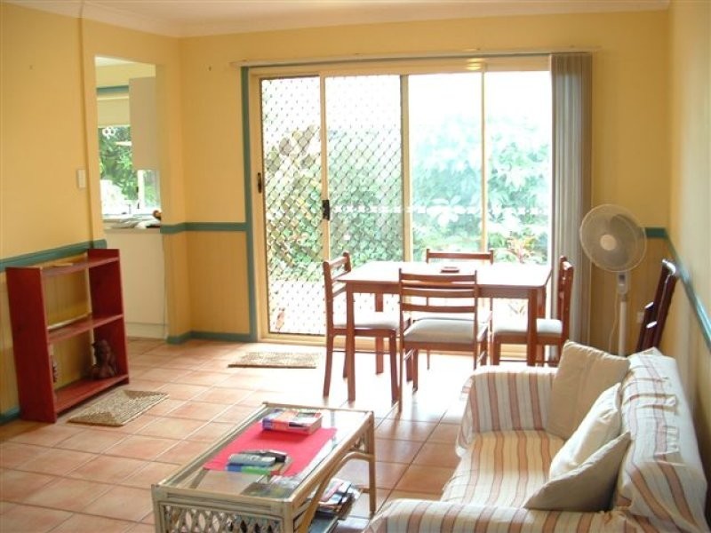 2/9 Orana Street, Carina QLD 4152