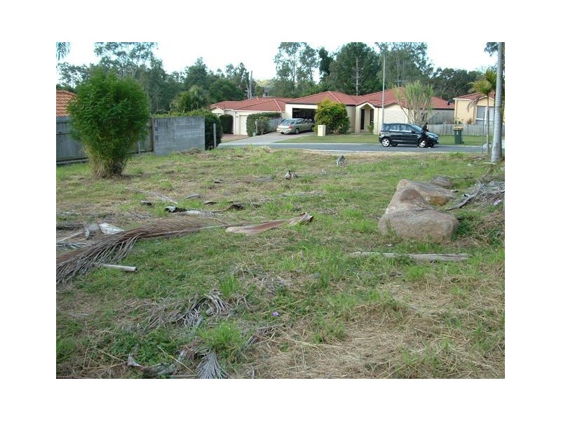 8 Adley Street, Carindale QLD 4152