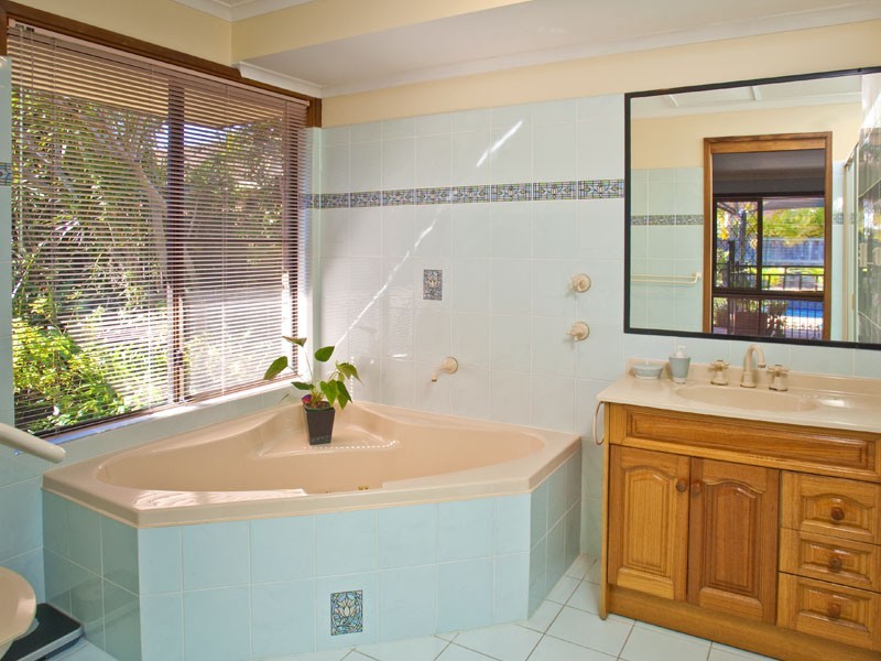 6 Mindip Court, Carindale QLD 4152