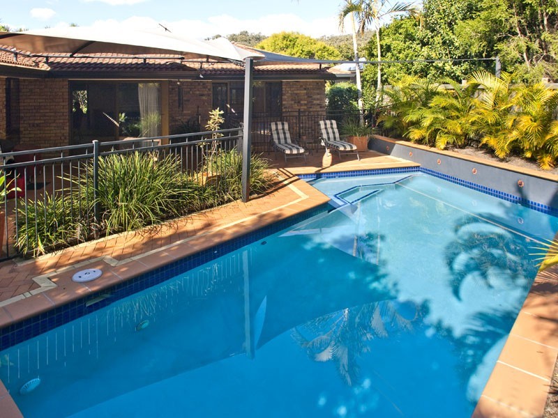 6 Mindip Court, Carindale QLD 4152