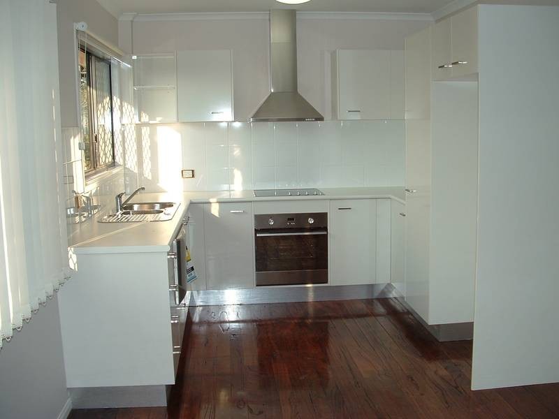 2/8 Cambridge Street, Carina Heights QLD 4152