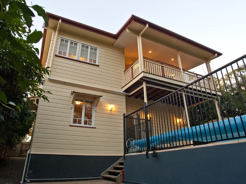 70 Nicholson Street, Greenslopes QLD 4120