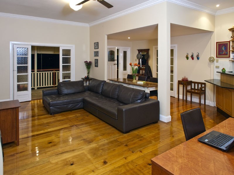 70 Nicholson Street, Greenslopes QLD 4120