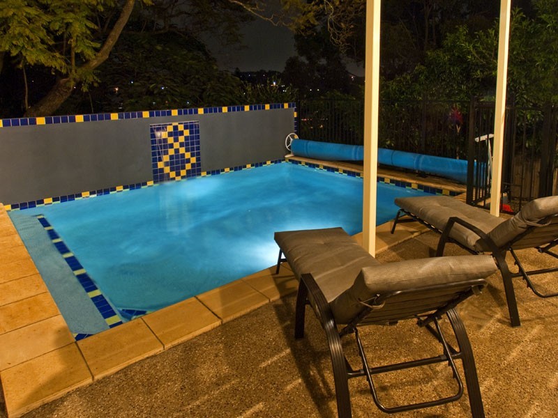 70 Nicholson Street, Greenslopes QLD 4120