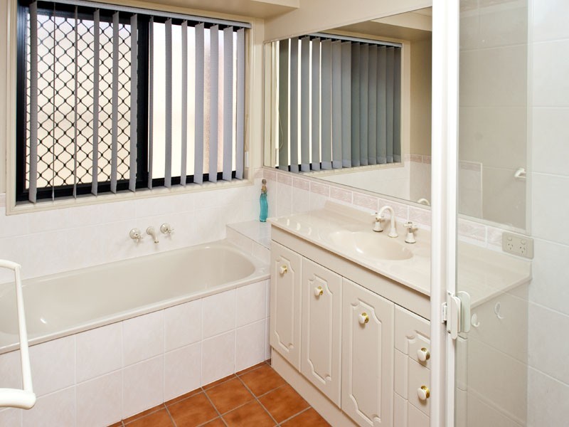 31 Silky Oak Crescent, Carindale QLD 4152