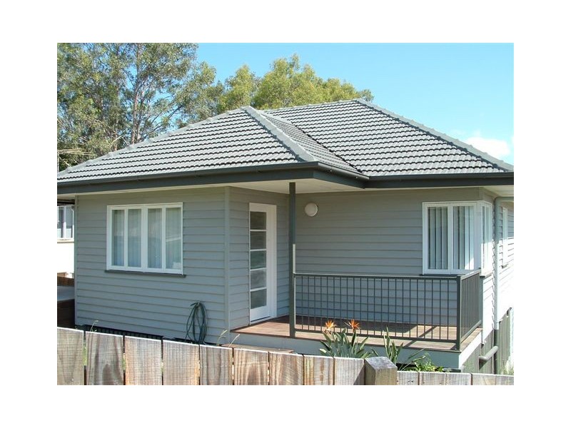 1 Napier Street, Carina QLD 4152