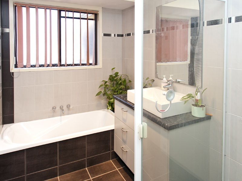 83 Rembrandt Street, Carina QLD 4152