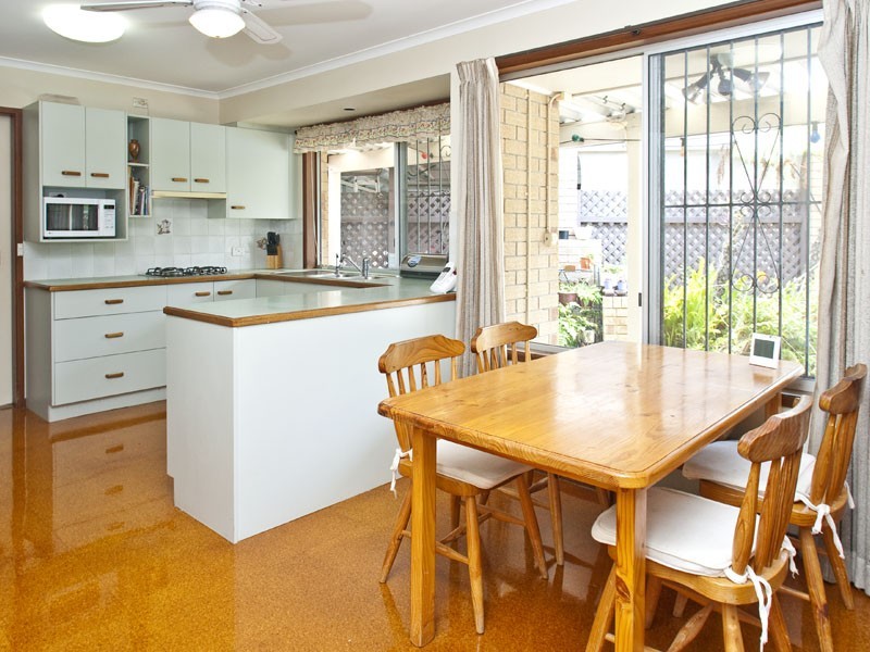 17 Norham Ct, Carindale QLD 4152