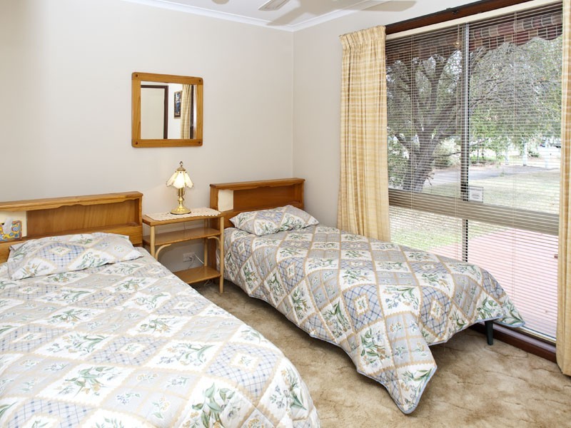 17 Norham Ct, Carindale QLD 4152