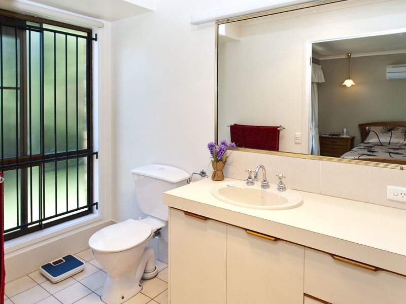 3 Briarwood Street, Carindale QLD 4152