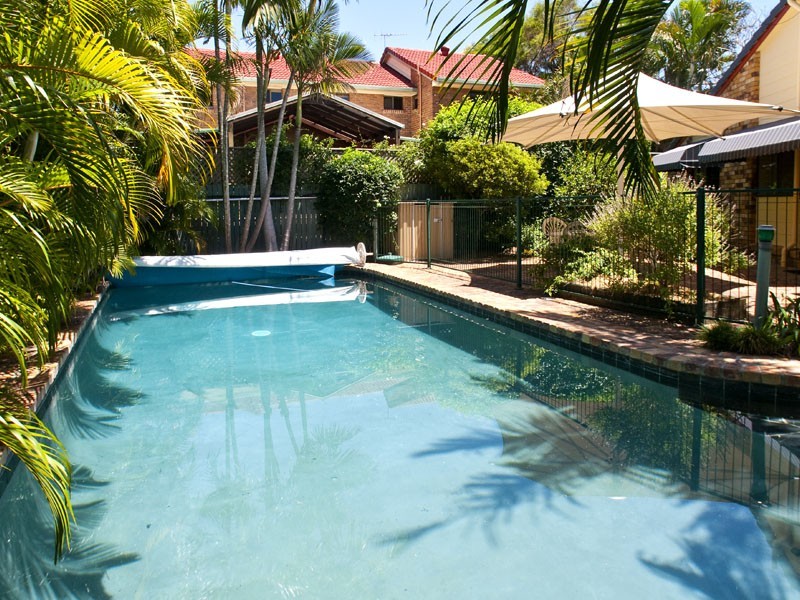 3 Briarwood Street, Carindale QLD 4152