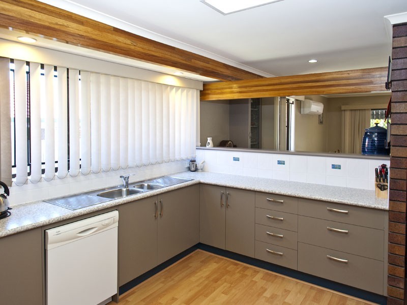 3 Briarwood Street, Carindale QLD 4152