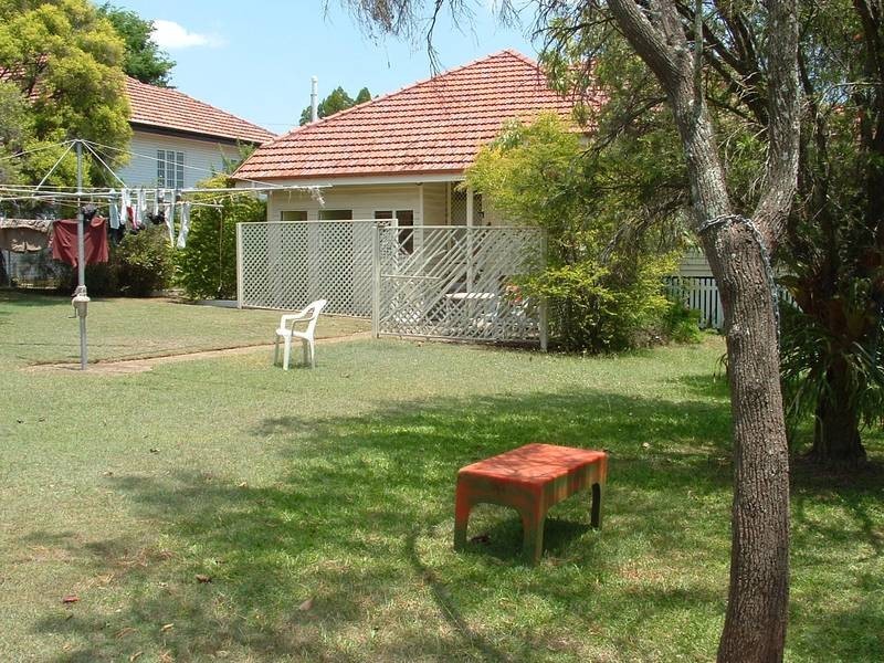 21 Orwell Street, Camp Hill QLD 4152