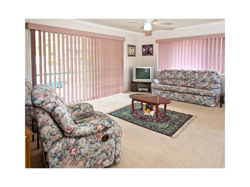 10 Raintree Street, Mansfield QLD 4122