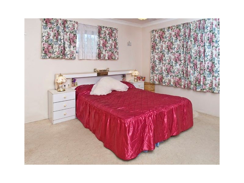 10 Raintree Street, Mansfield QLD 4122