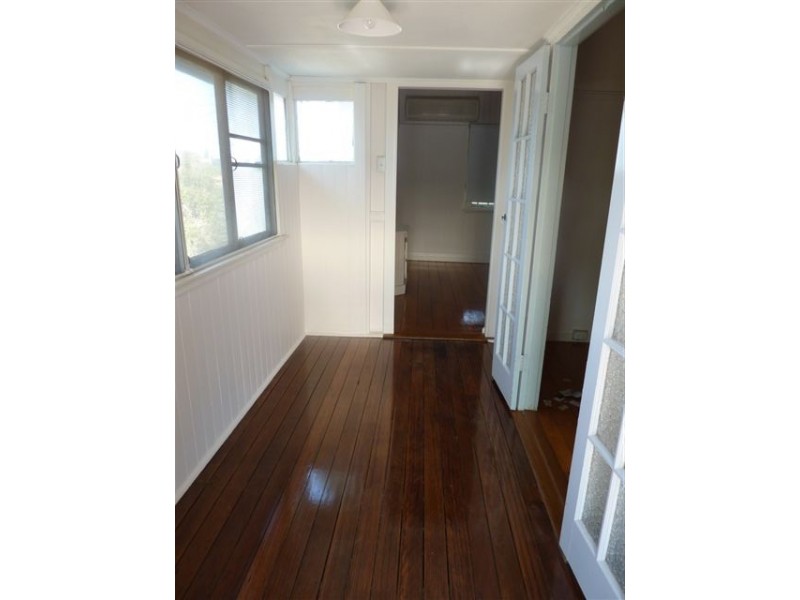 154 Watson Street, Camp Hill QLD 4152